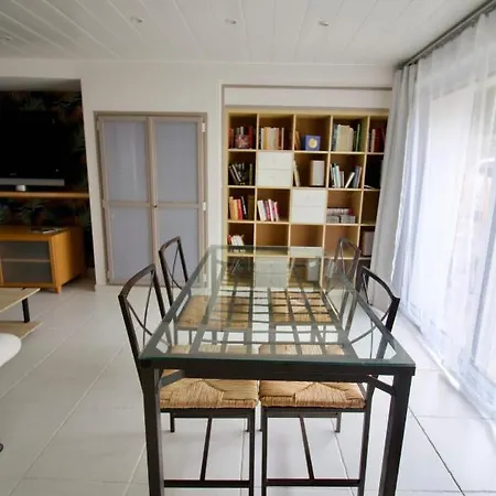 Apartment Chez Audrey Dans La Pinede *